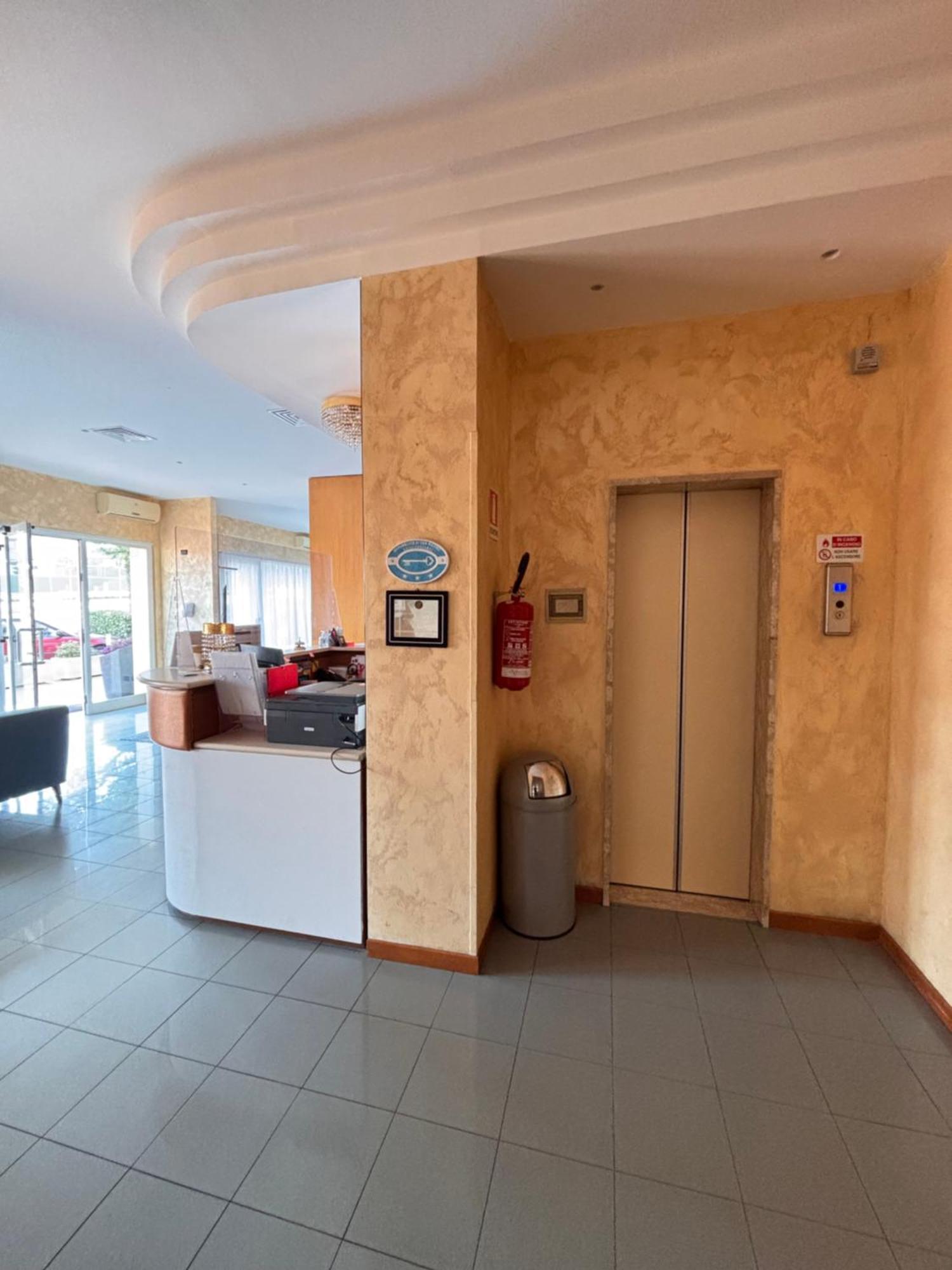 Hotel Crocenzi San Marino Dış mekan fotoğraf